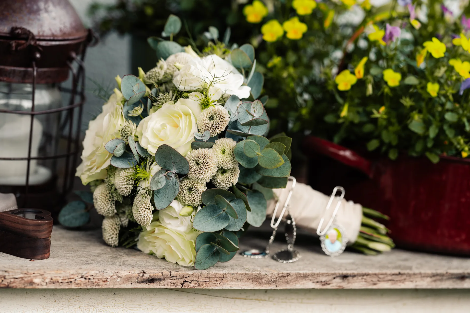 Wedding of Anna & Johannes at Heimatmuseum Schramlhaus & Hoamat Wirtshaus – wedding photography by Vincent Würzinger, image 5 of 24