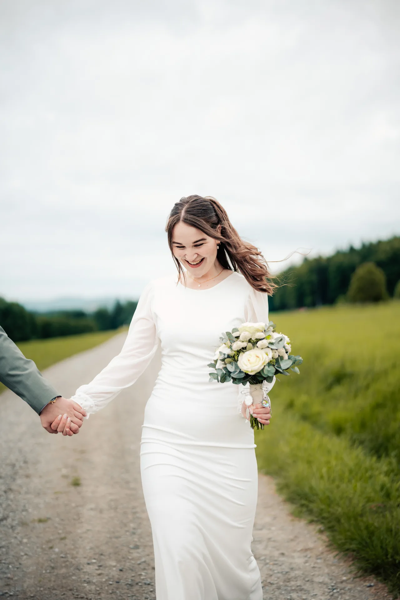 Wedding of Anna & Johannes at Heimatmuseum Schramlhaus & Hoamat Wirtshaus – wedding photography by Vincent Würzinger, image 10 of 24