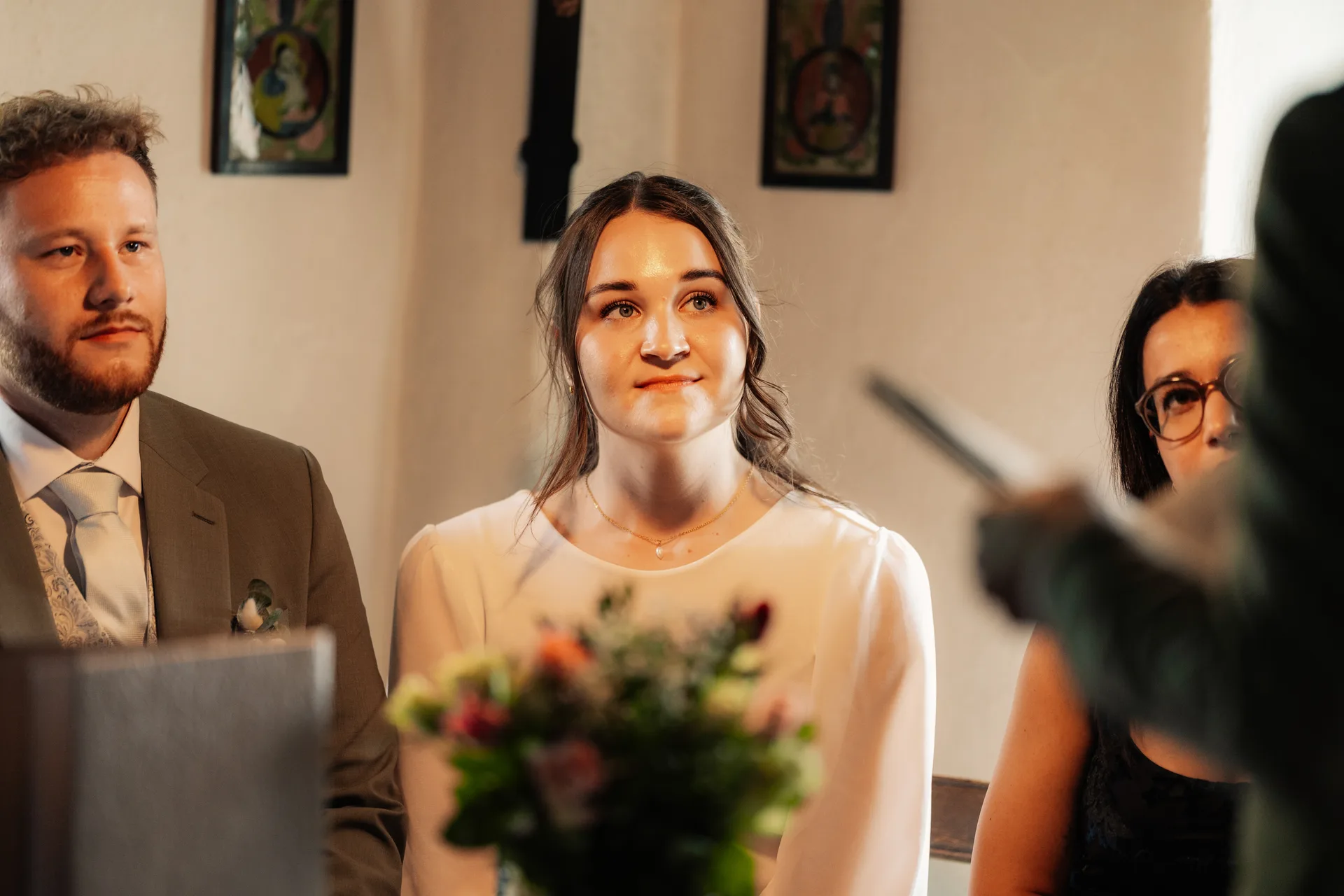 Wedding of Anna & Johannes at Heimatmuseum Schramlhaus & Hoamat Wirtshaus – wedding photography by Vincent Würzinger, image 13 of 24