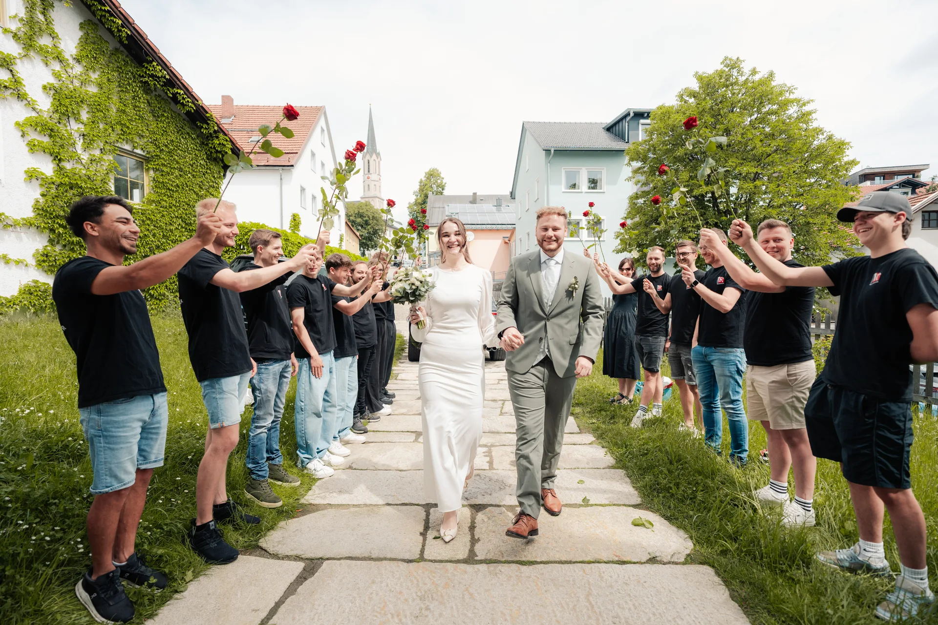 Wedding of Anna & Johannes at Heimatmuseum Schramlhaus & Hoamat Wirtshaus – wedding photography by Vincent Würzinger, image 18 of 24