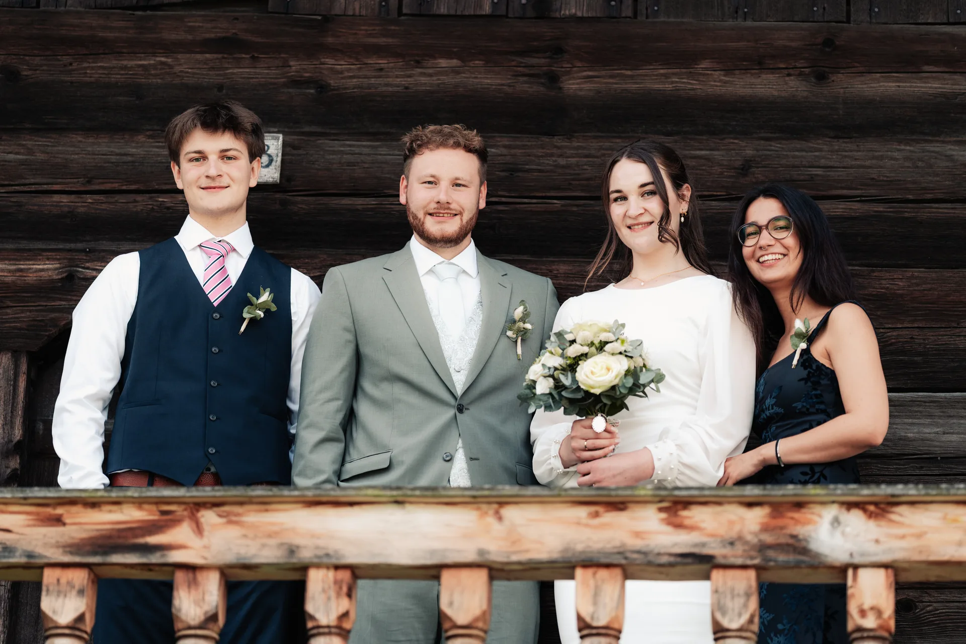 Wedding of Anna & Johannes at Heimatmuseum Schramlhaus & Hoamat Wirtshaus – wedding photography by Vincent Würzinger, image 20 of 24
