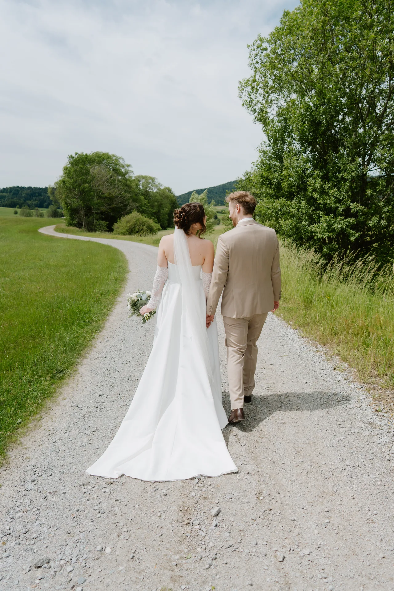 Hochzeit Anna & Johannes in Kirche Grainet & Hoamat Wirtshaus – Hochzeitsreportage von Vincent Würzinger, Bild 6 von 30