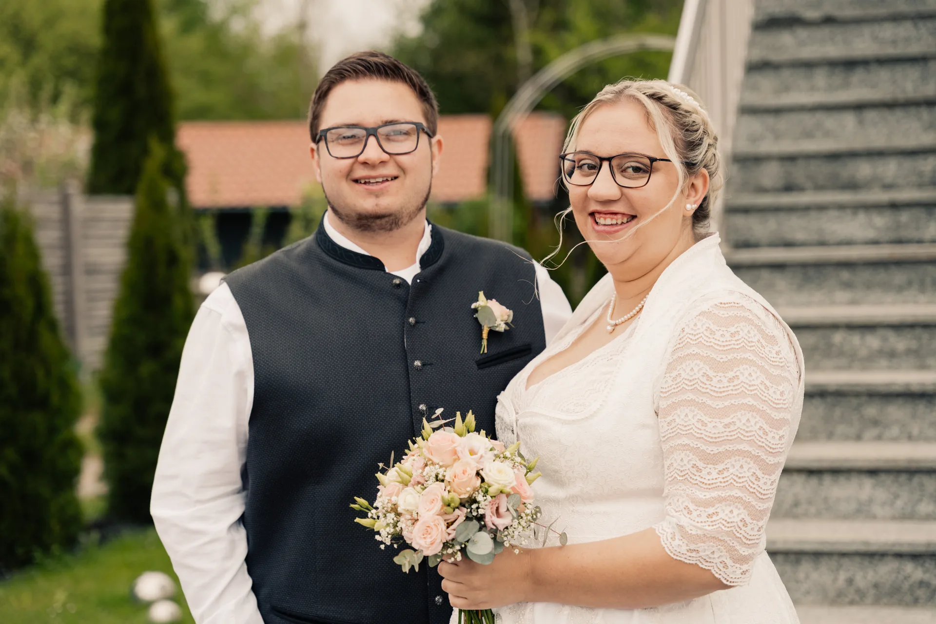 Hochzeit Chiara & Frederik in Bauhütte & Gasthaus Gruber – Hochzeitsreportage von Vincent Würzinger, Bild 1 von 39