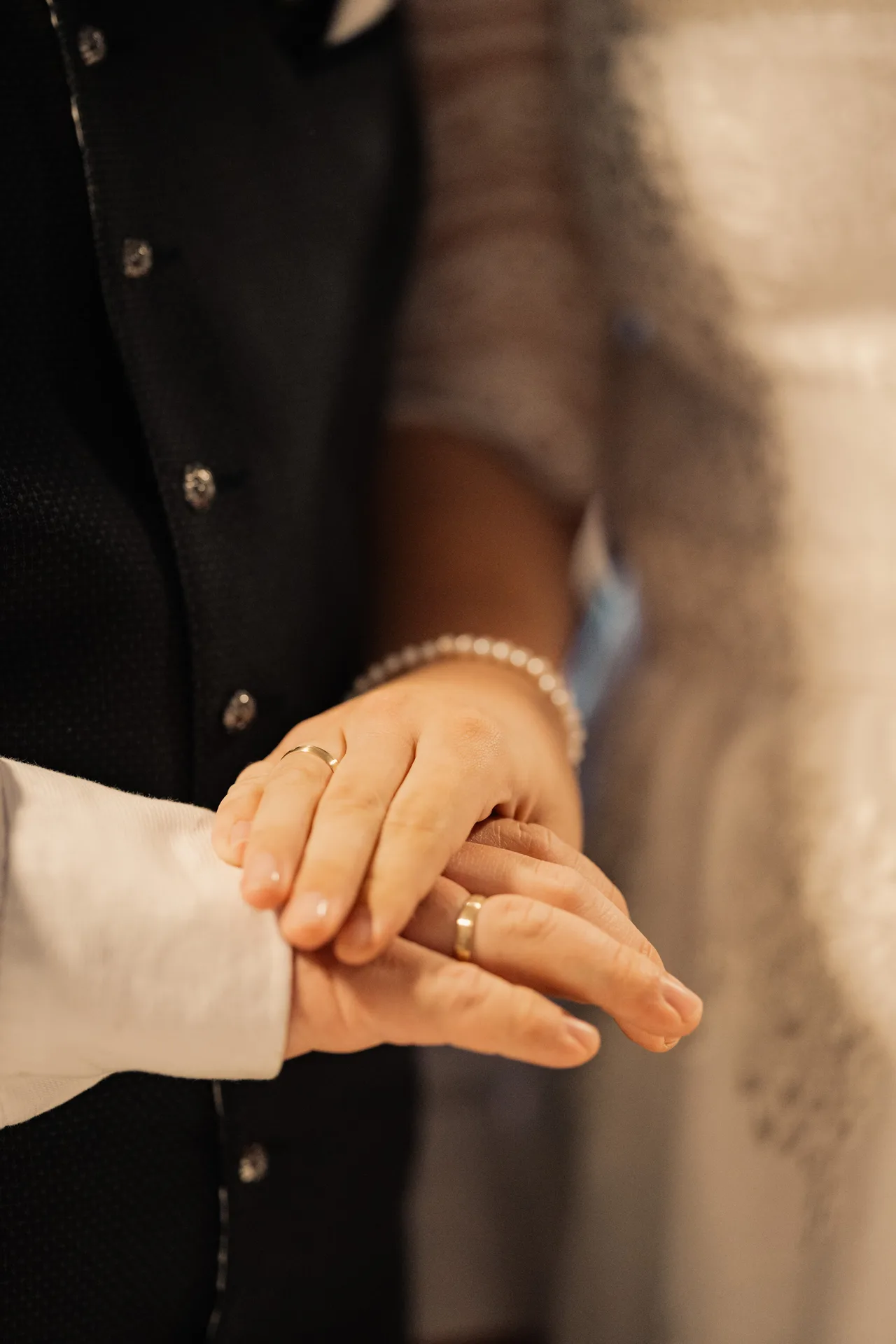 Hochzeit Chiara & Frederik in Bauhütte & Gasthaus Gruber – Hochzeitsreportage von Vincent Würzinger, Bild 20 von 39