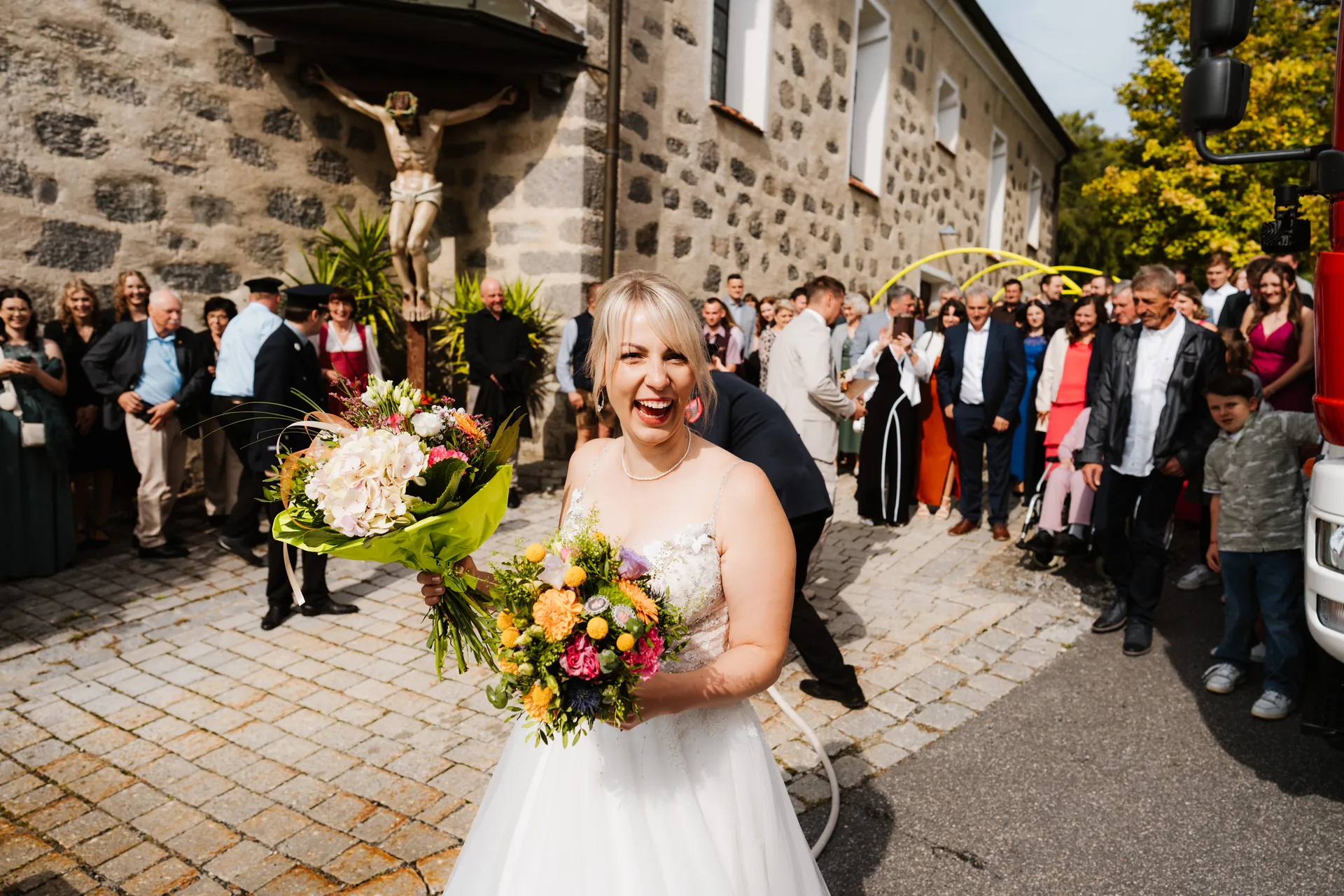 Hochzeit Sabrina & Johannes in Rathaus Ringelai & Wirtshaus Boxleitenmühle – Hochzeitsreportage von Vincent Würzinger, Bild 26 von 42