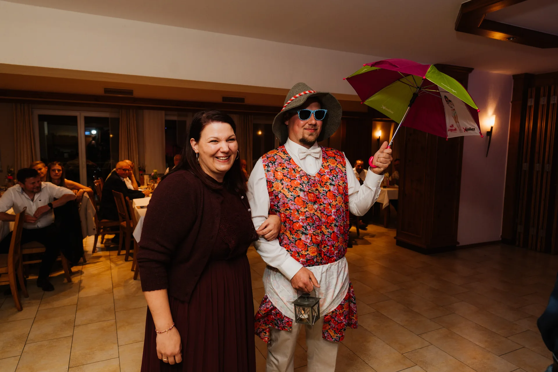 Hochzeit Sabrina & Johannes in Rathaus Ringelai & Wirtshaus Boxleitenmühle – Hochzeitsreportage von Vincent Würzinger, Bild 36 von 42